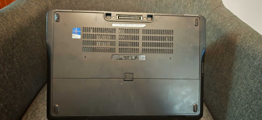 Laptop Dell Latitude E7450, i5, 8GB RAM, 500GB, FHD 14”, 4G dezmembrez