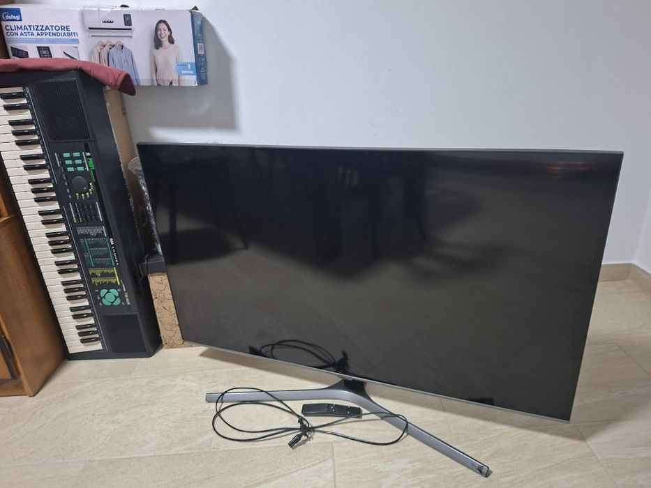 Vând televizor Samsung pentru piese
