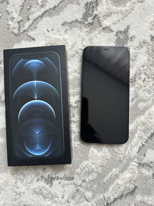 Продам Айфон 12 про