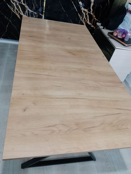 Стол отырғыштарымен