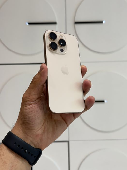 iPhone 16 pro Desert 128GB