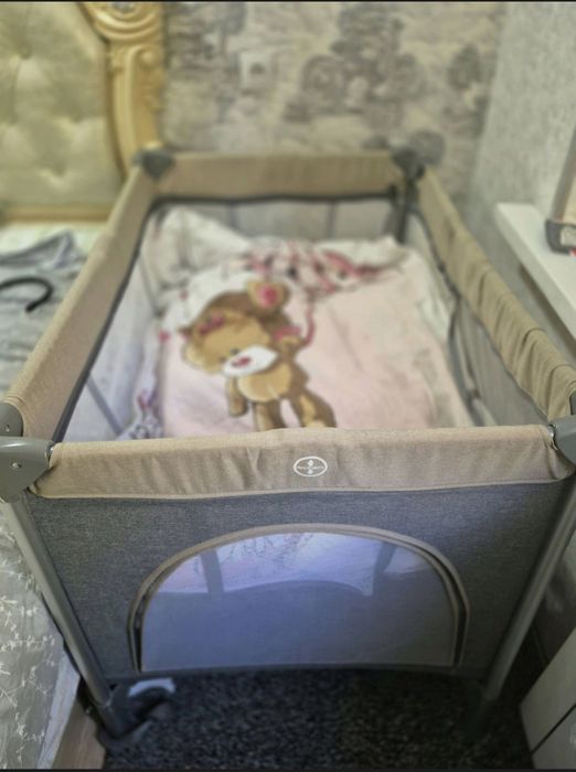 Bolalar krovati b.u.