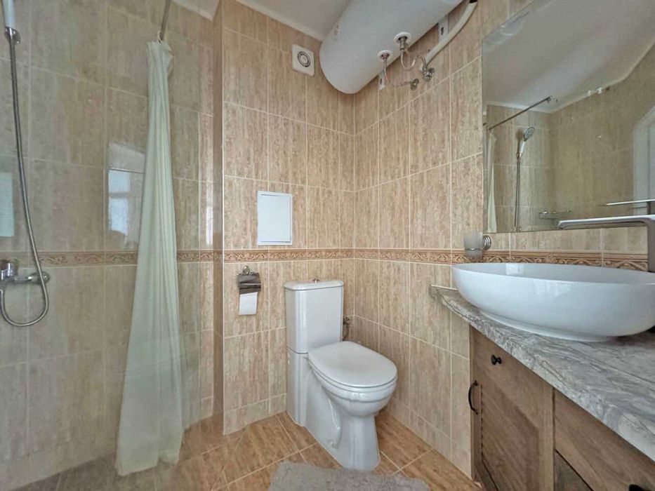 Продава се Двустаен апартамент в к.к. Слънчев бряг - 86 кв.м за 930 €/кв.м - Снимка #2