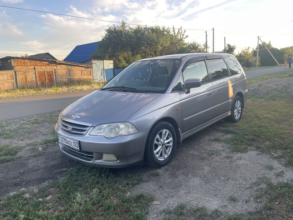 Honda odyssey RA6 2001