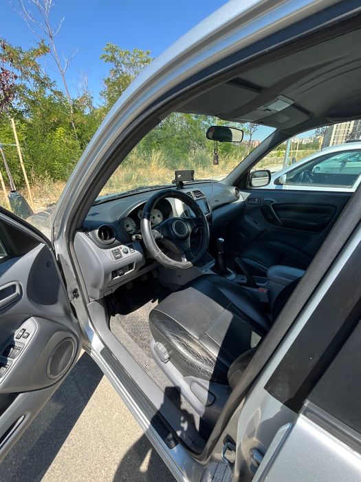 Toyota RAV4 2003г 2.0 150k.c. Бензин/Газ