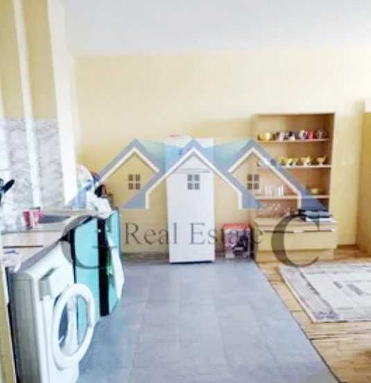 Дава се под наем Четиристаен апартамент в Варна, Център - 140 кв.м за 612 € - Снимка #2