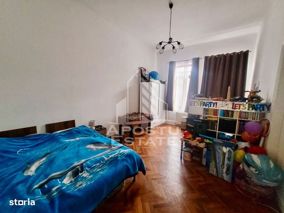 Apartament 3 camere de vanzare, etaj 1,  zona Maria Timisoara