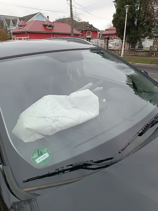 Vând Hyundai ix 35 avariată.