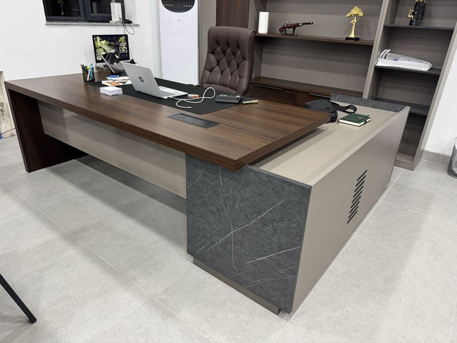 директорский офисная мебель Рахбар учун топлам