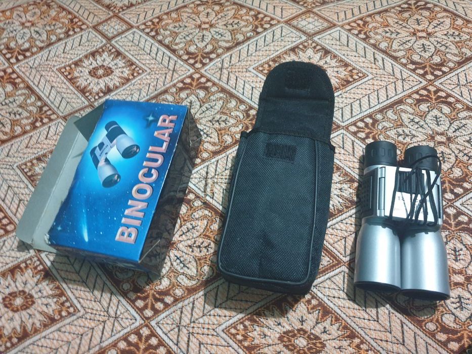 Binoclu profesional Tasco
