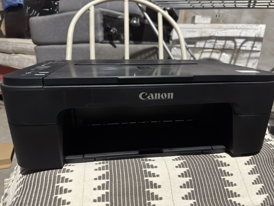 Продам струйный цветной принтер