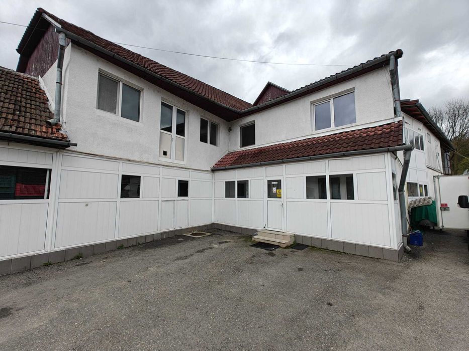 Cladire industriala de vanzare