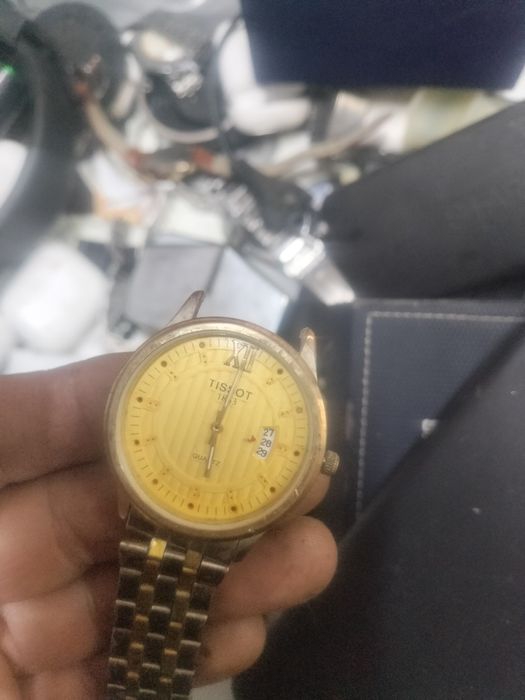 Продам часы разные