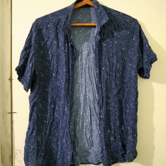 Продам фирменные шорты рубашки.