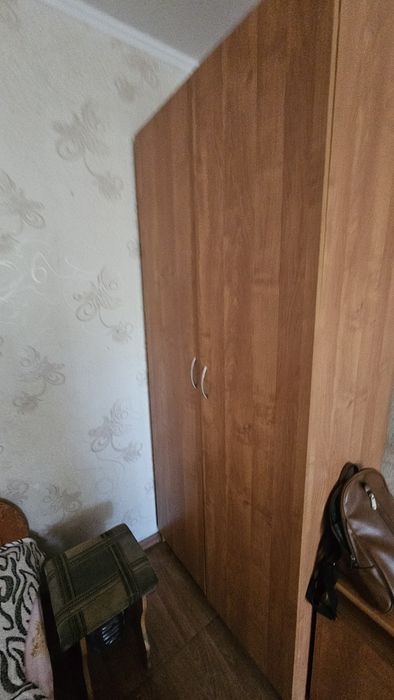 Продам Шкаф платяной