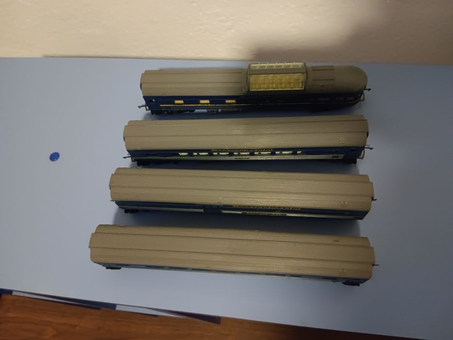 Vand vagoane tren electric scara ho