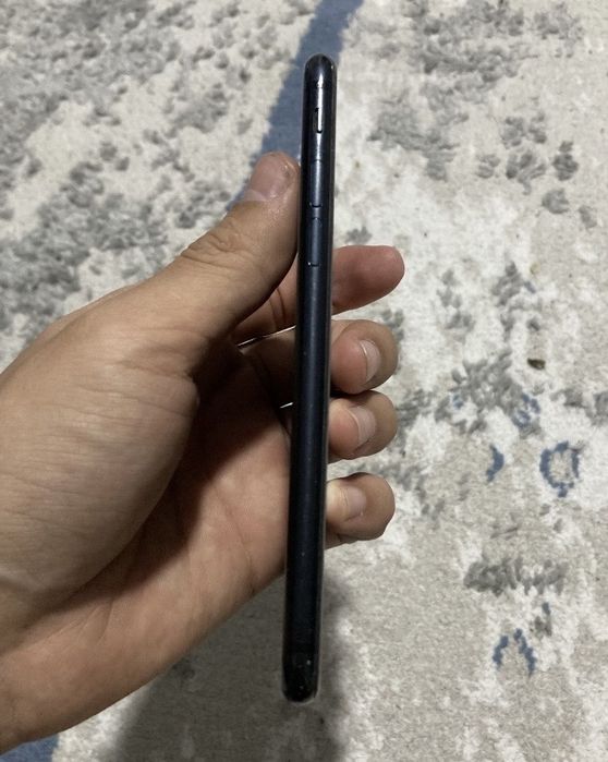 Айфон СЕ 2020 64/73%