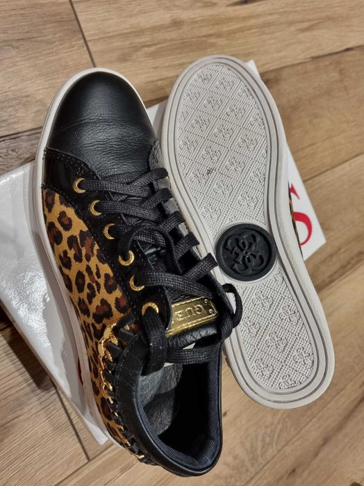 Guess оригинални/37