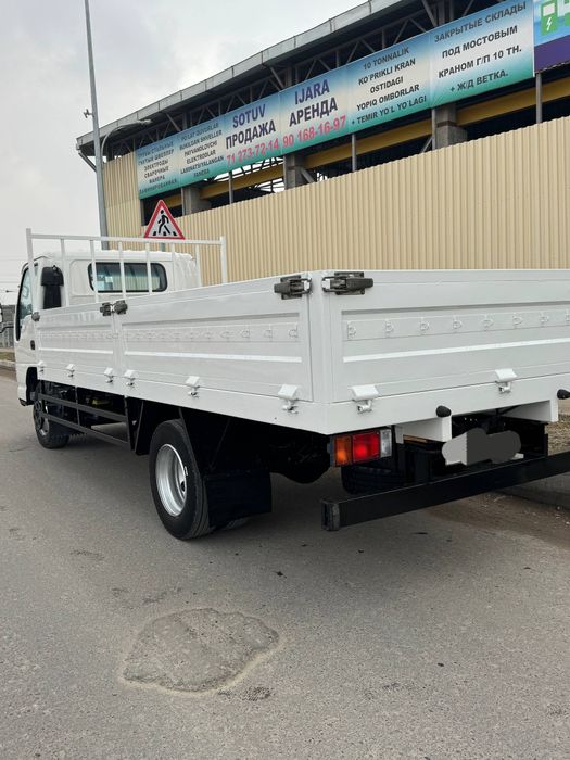 ISUZU sotiladi 2014yil 322.000km