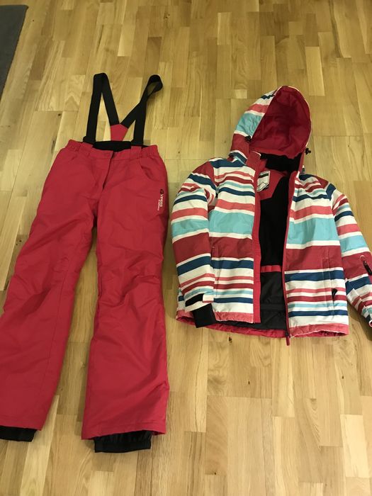 Costum de schi 152 cm