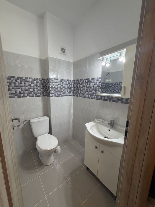 Garsoniera de inchiriat(Rezervelor,Prima inchiriere dupa renovate,loc de parcare)