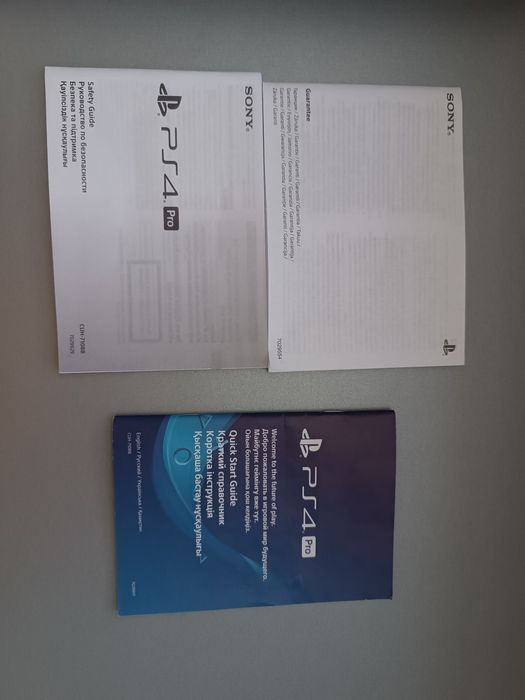 Playstation 4 pro 10 Дисков с Играми 2 Контролера