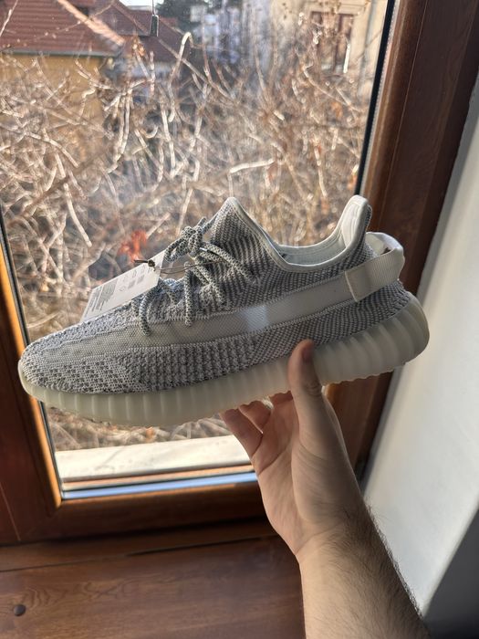 Yeezy 350 V2 Static