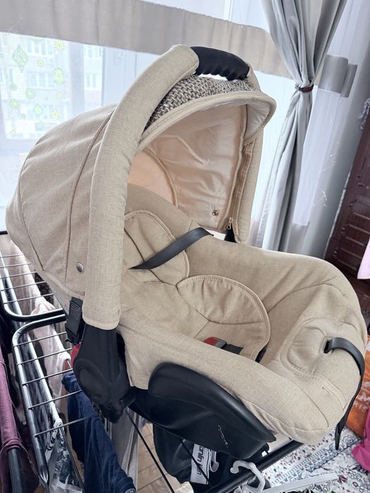 Продам Автокресло(люлька) новое