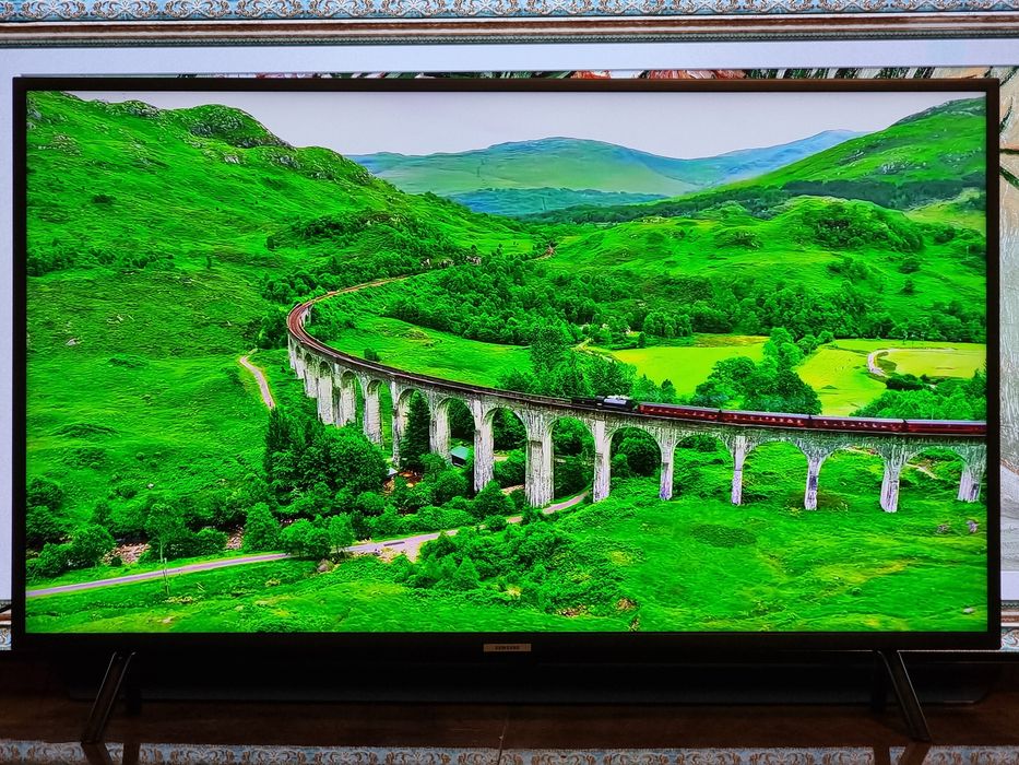 SMART Телевизор / Samsung 40" - 4K / HDR10+ / Dolby Audio