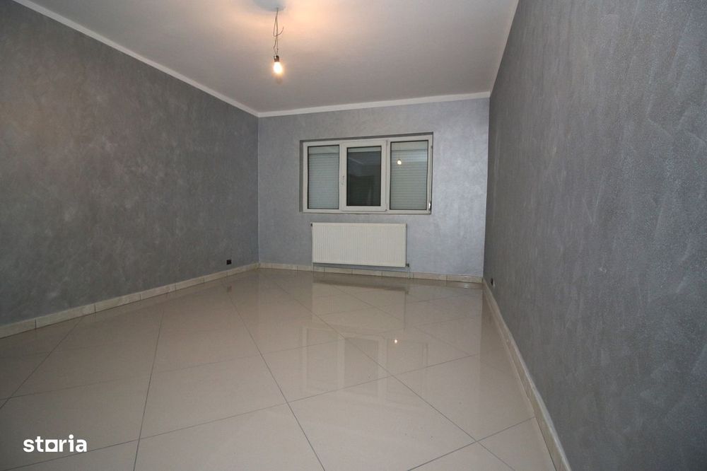 3 Decomandate Tipografilor Recent Renovat 68 mp Utili Parter
