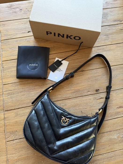 Pinko чанта 99€ с оригинална кутия и прахоторба