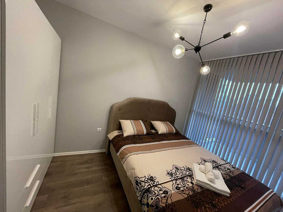 Продава се Двустаен апартамент в Варна, Изгрев - 63 кв.м за 2950 €/кв.м - Снимка #6