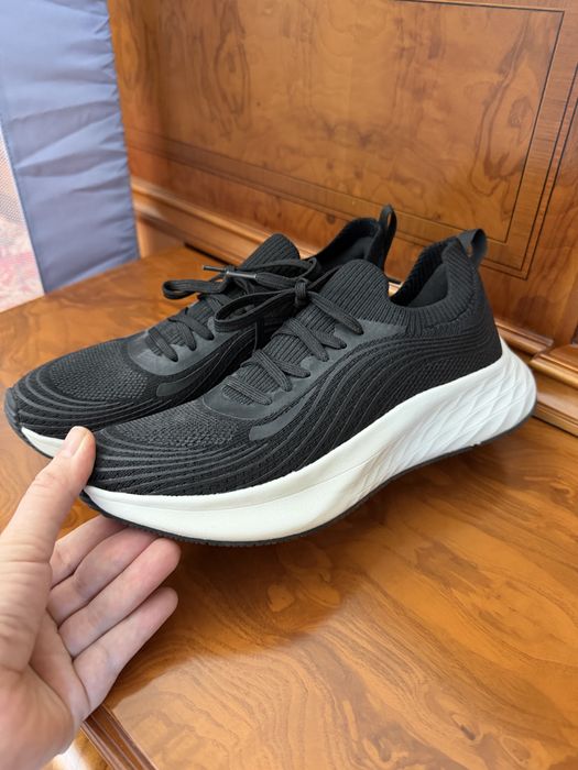 Кроссовки OYSHO новые 37