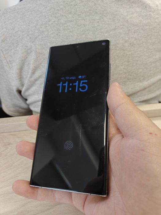 Samsung S23 Ultra 256/12