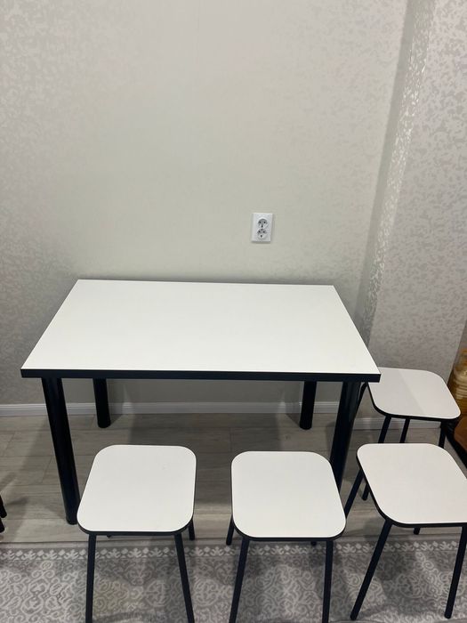Продам стол + стулья
