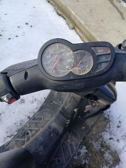 Vând sau schimb scuter Peugeot Squab 80cc