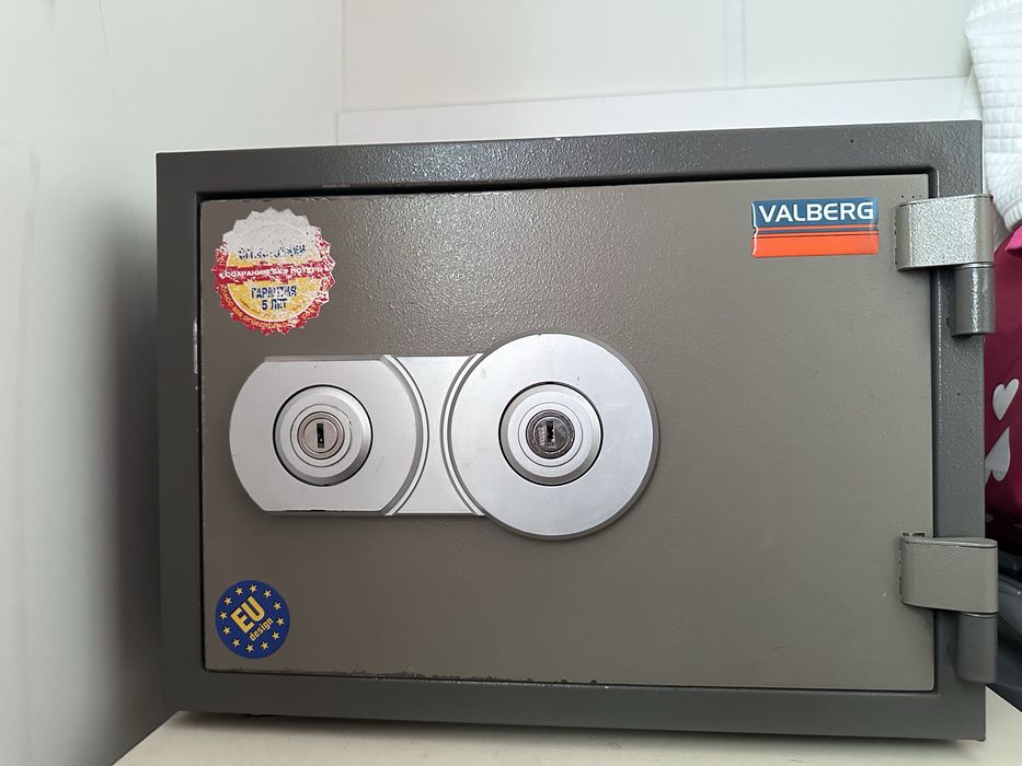 Сейф продам не дорого