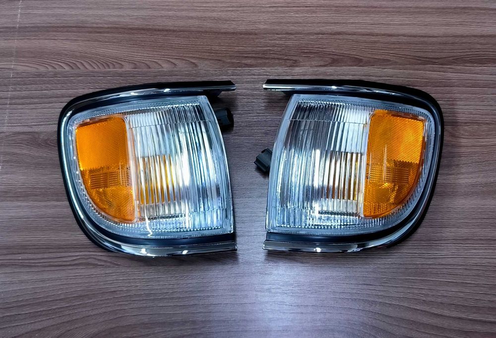Габарит поворотник Terrano Pathfinder R50 96-99 г.