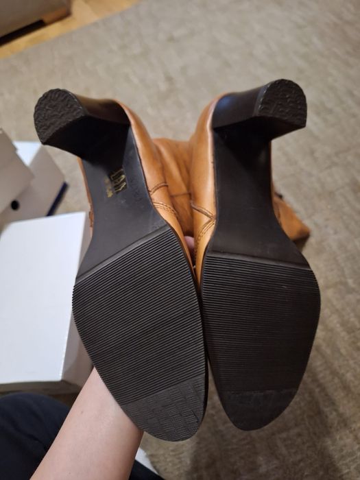 Cizme din piele naturala