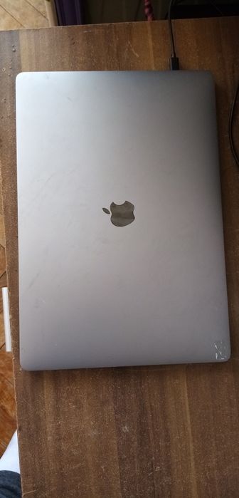 Лаптоп ипал.                  Про