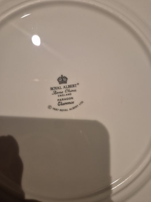 Royal Albert  чинии 16бр