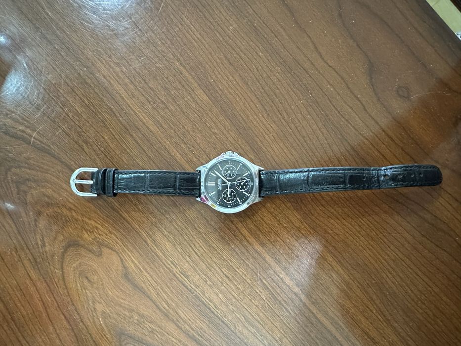 Сағаттар сатылымда