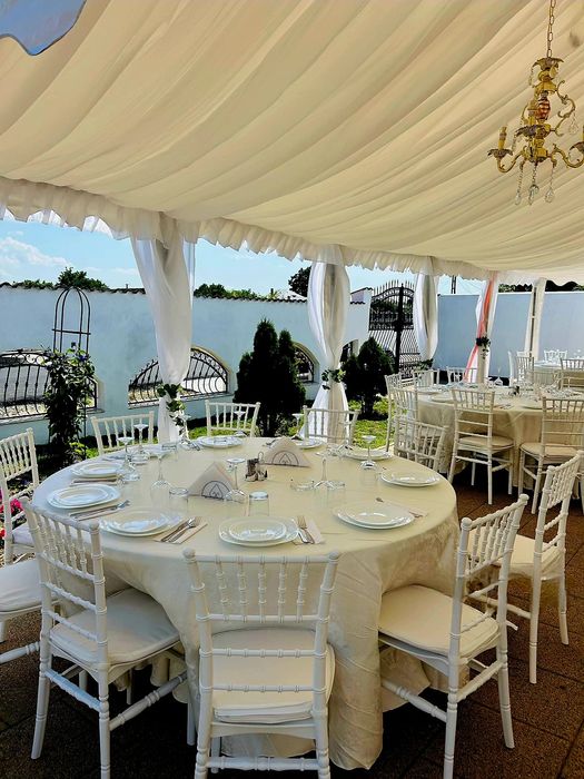 Inchiriere corturi mese scaune