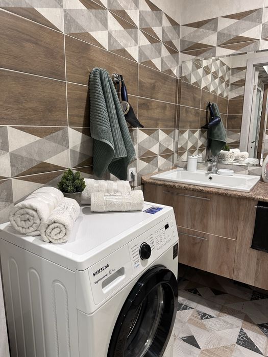 Сдам почасово 1,5 Евролюкс