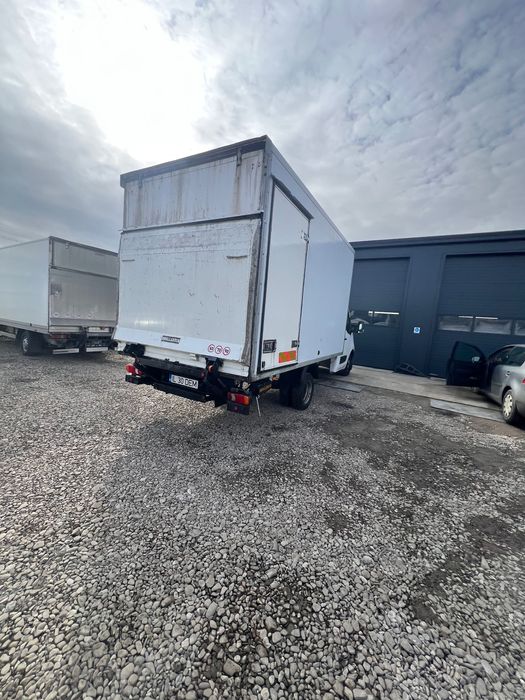 Vând Renault Master punte dublă și lift