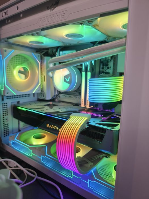 Видеокарта Sapphire Nitro+ RX 5700
