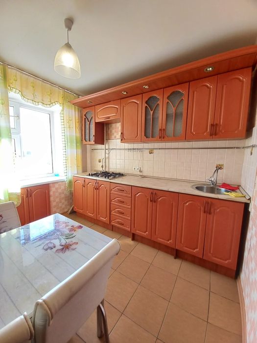 Продам 1ком в кирпичном доме центр