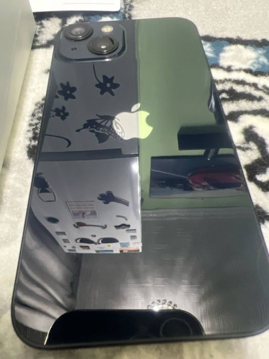 Продам айфон 13 256gb