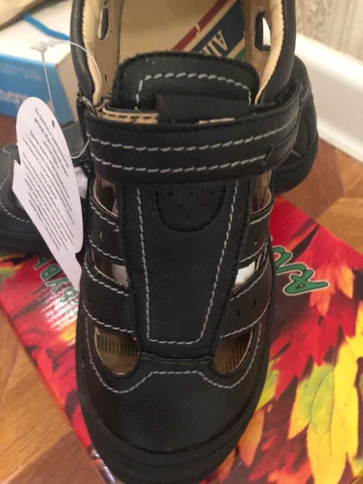 Продам сандали  для мальчика