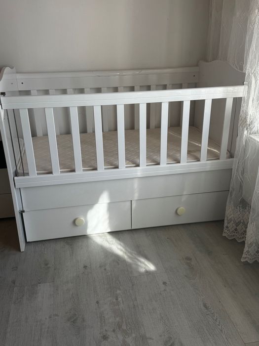 Бебешко люлеещо легло